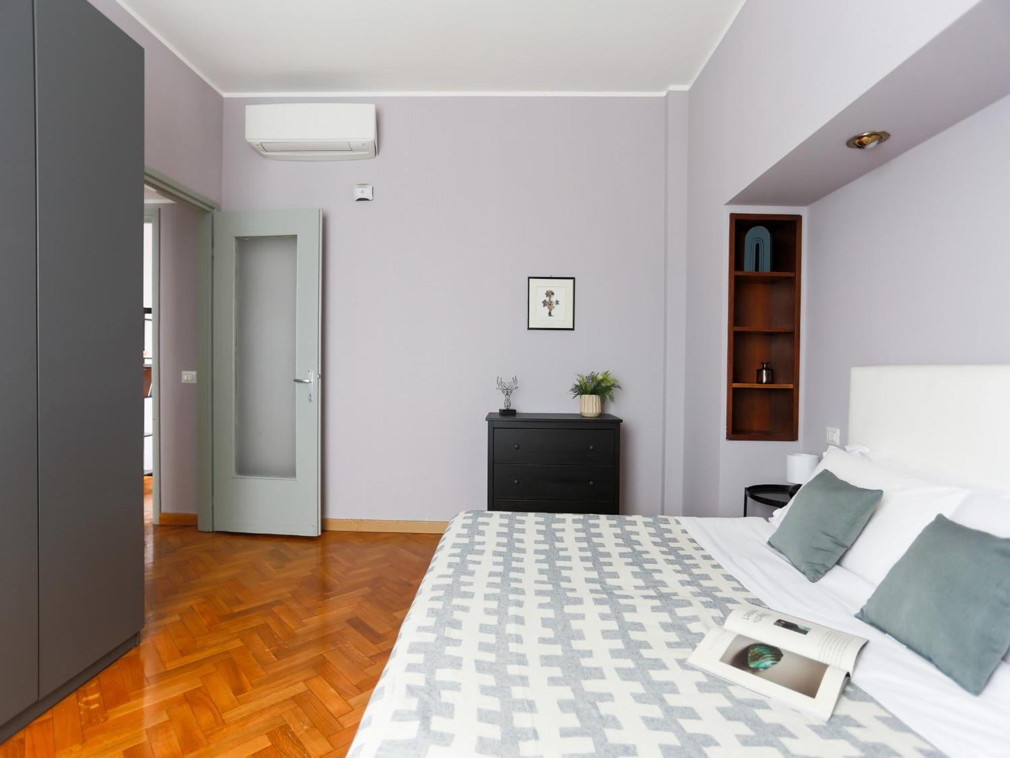 The Best Rent - Spacious One-Bedroom Apartment In Moscova District Milão Exterior foto