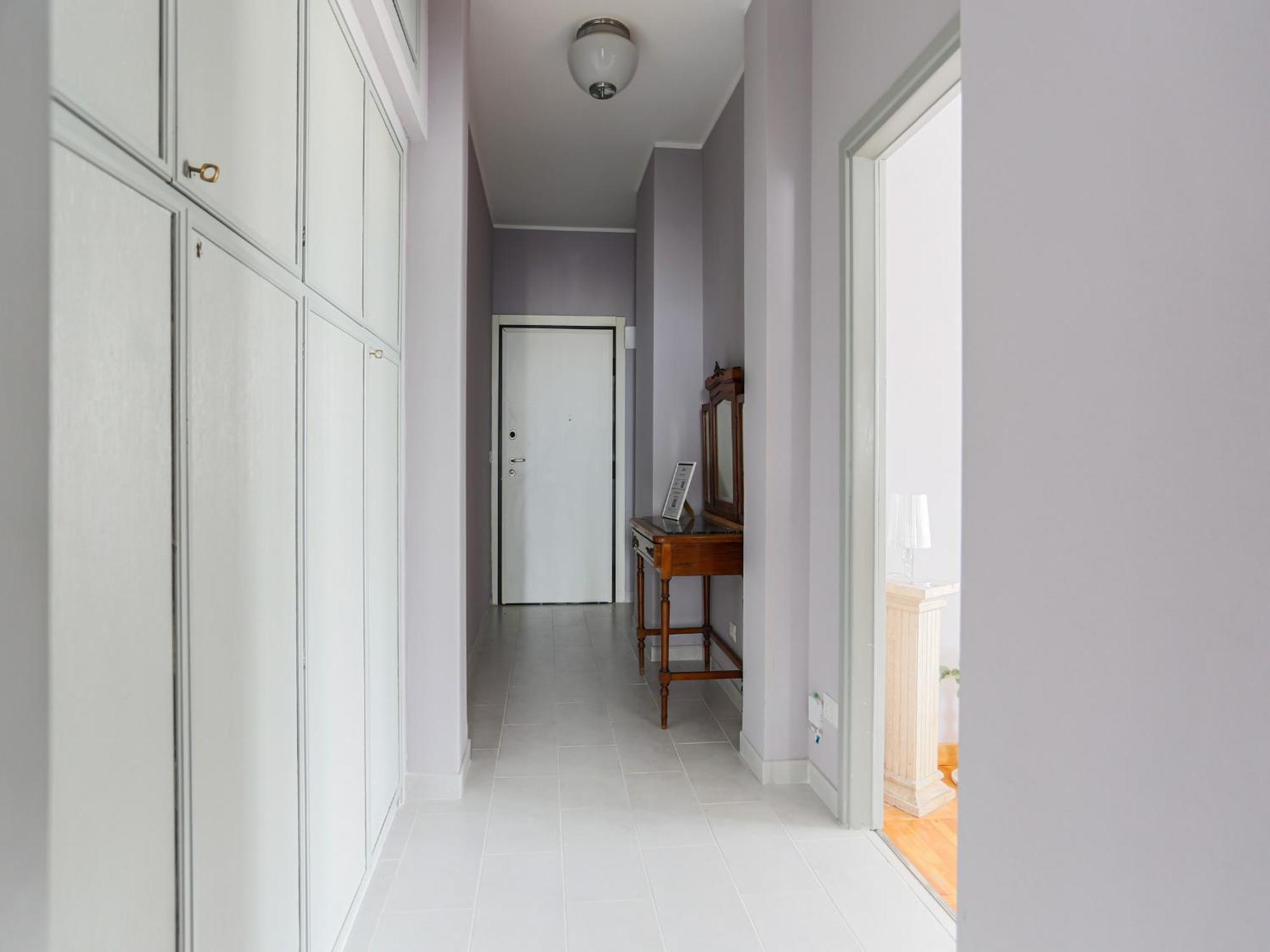 The Best Rent - Spacious One-Bedroom Apartment In Moscova District Milão Exterior foto