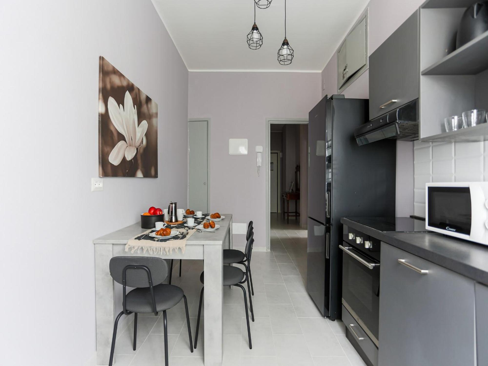 The Best Rent - Spacious One-Bedroom Apartment In Moscova District Milão Exterior foto