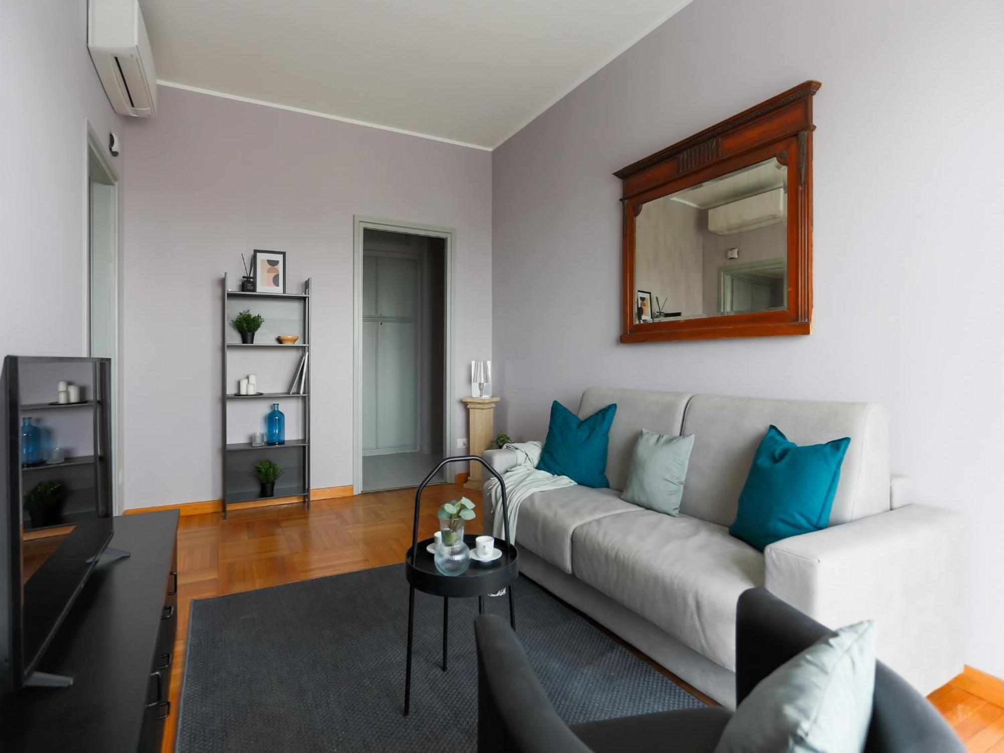 The Best Rent - Spacious One-Bedroom Apartment In Moscova District Milão Exterior foto